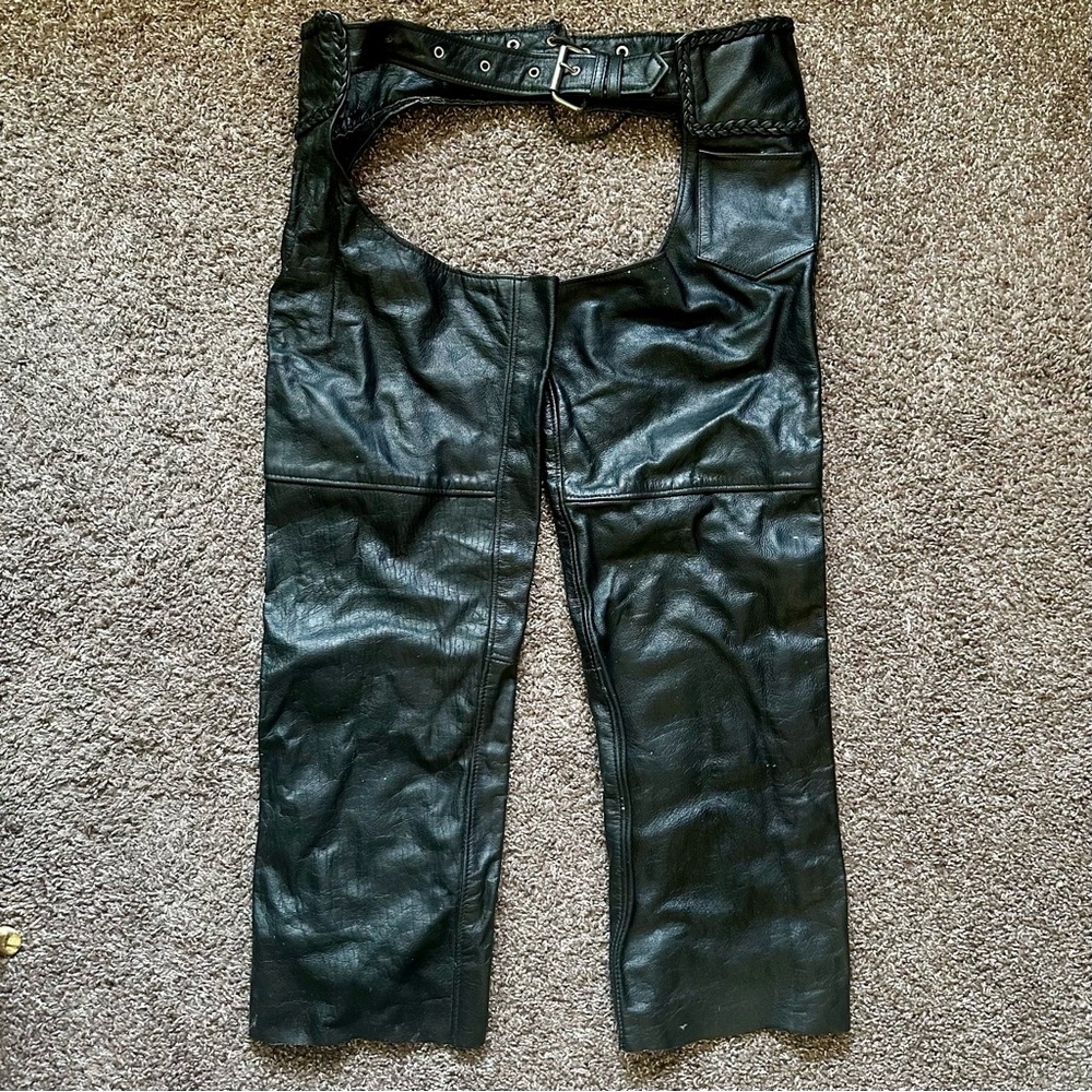 Black Unik International Leather Motorcycle Chaps Size Large with Belt